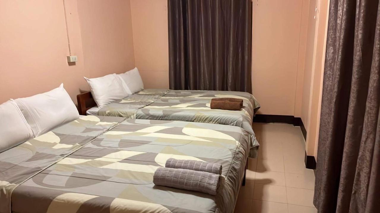 โพธิ์ทองริมทุ่ง Pothong Rimtung Hotel Fang Buitenkant foto