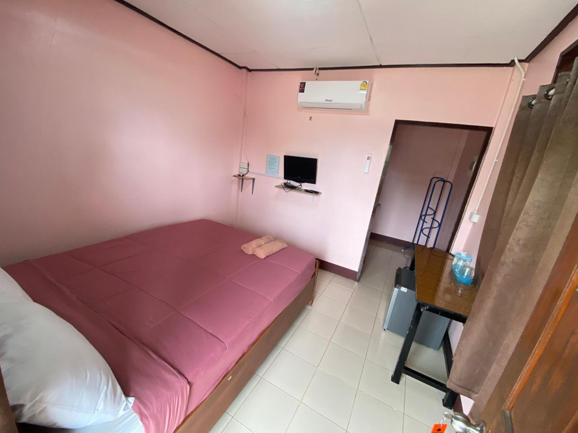โพธิ์ทองริมทุ่ง Pothong Rimtung Hotel Fang Buitenkant foto